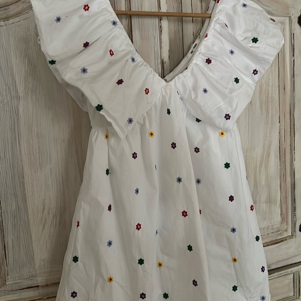 ✨ Day + Moon Puffy Sleeve Dress – Embroidered Floral | Size S ✨